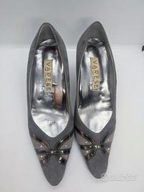Eleganti scarpe con tacco in vera pelle