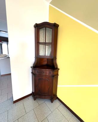 Mobile angolare in legno massello stile classico