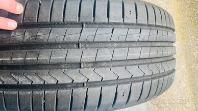 Gomme 235/50/18