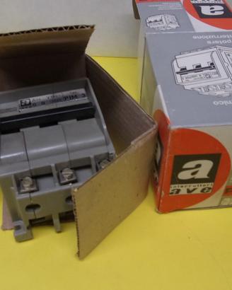 Ave PIM 3, interruttore automatico magnetotermico