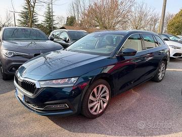 SKODA Octavia 2.0 TDI EVO SCR 150 CV Wagon Execu