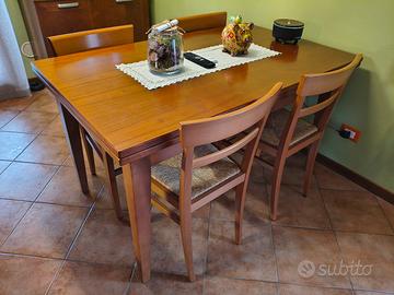 Tavolo e sedie