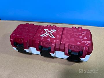 Deck Box Beyblade X Bianco e Rosso