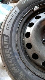 4 GOMME INVERNALI 215/60 R16 MICHELIN