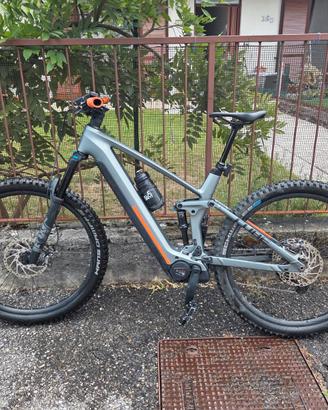 Bici Elettrica Cube Stereo Hybrid 140 HPC SL 750