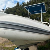 Gommone in vetroresina giubileo 5,60 m