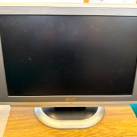 Monitor LCD 17 Acer 1751W Perfetto