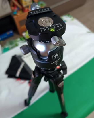 Treppiede Manfrotto MT290XTA3 + Testa ARTCISE XB54
