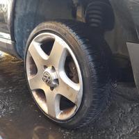 FUSELLO RUOTA ANT. DX. VOLKSWAGEN TOUAREG «I» (200