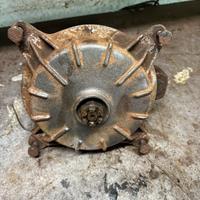 Mozzo vespa 9 pollici, 4 bulloni