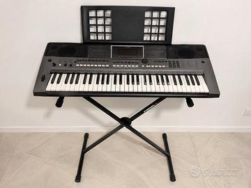 Tastiera Yamaha PSR-E443
