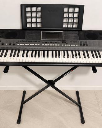 Tastiera Yamaha PSR-E443