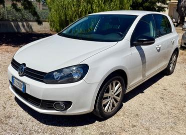 Volkswagen Golf 1.6 TDI DPF DSG 5p. Highline