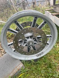 Beverly 500 cerchio anteriore