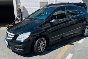 MERCEDES CLASSE B 200 / 2009