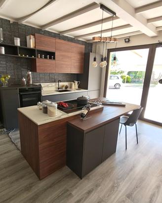 Cucina Mod. EVO Lineare con Isola Cottura