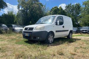 Fiat Doblo 1.9 mjt * Autocarro 2 Posti *