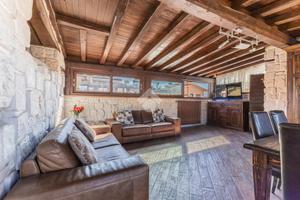 4 LOCALI A CERVETERI