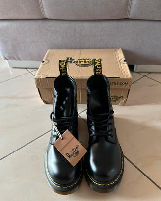Scarpe Stivaletti Dr.Martens Donna Boucing Soles