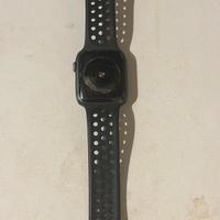 Apple watch serie 4 gps nike