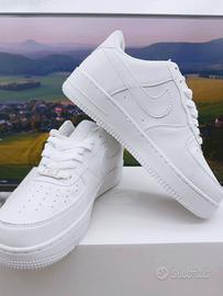 Nike Air Force 1 Low Supreme White