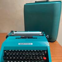 Macchina da scrivere vintage Olivetti Studio 45