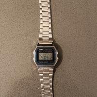 Orologio Casio unisex  in acciaio 