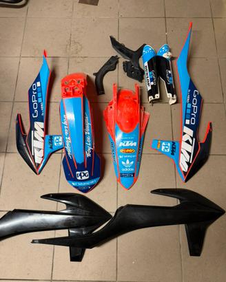 Kit plastiche