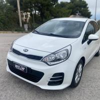 KIA Rio 1.1 CRDi 5p. Cool GUIDABILE DAI NEOPATEN