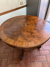 Tavolo in legno