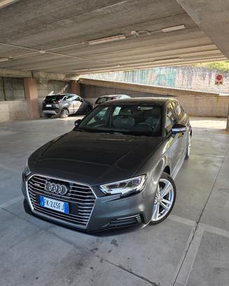 Audi A3 e-tron 2017 Sportback - ibrida 204cv 