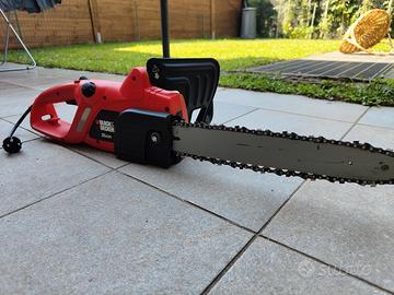 MOTOSEGA ELETTRICA BLACK & DECKER 