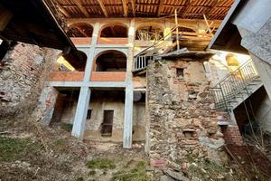 RUSTICO A CASTELLAMONTE