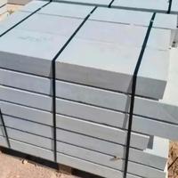 Basoli, cordoli in pietra di Trani 