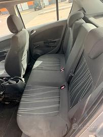 Opel corsa 1600 euro