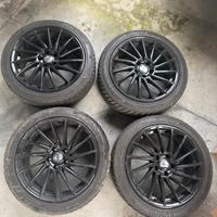 4 Cerchi + Gomme Invernali Kumho 225/45 R18 95V