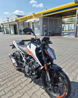 KTM DUKE 390 2021