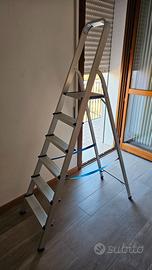 Scala pieghevole 5+1 alluminio