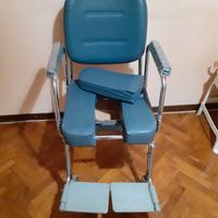 Sedia a rotelle con comoda