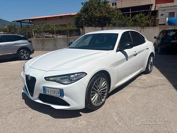 Alfa Romeo Giulia 2.2 Turbodiesel 160 CV AT8 Execu