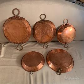 5 vecchi tegami/padelle in rame stagnato