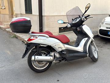 X CITY 250