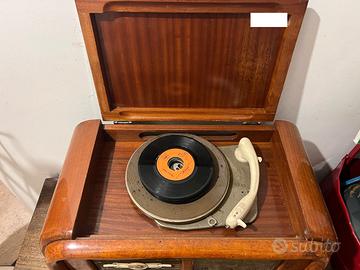 RADIO EPOCA ALLOCCHIO BACCHINI 226/F