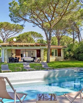 Villa di 300 m² con più di 5 locali a Castiglione 