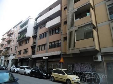 Zona Via Sonnino ufficio quadrilocale