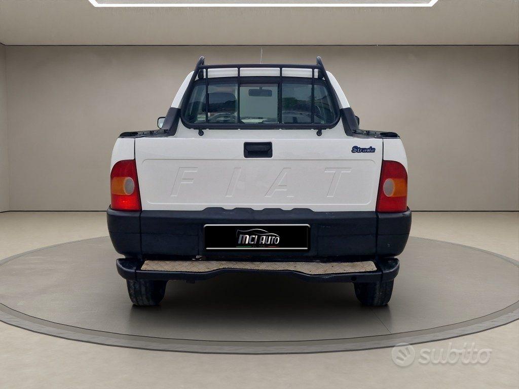 Fiat Strada 2002 photo 4