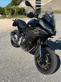 BMW F900XR