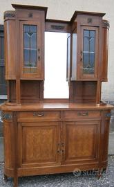 Credenza antica in stile liberty