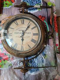 orologio da parete della stazione 