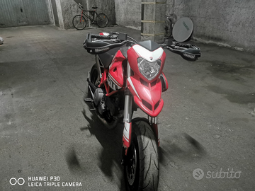 Hypermotard 796
